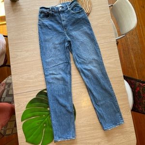 Abercrombie & Fitch ‘90s Straight Leg Jeans